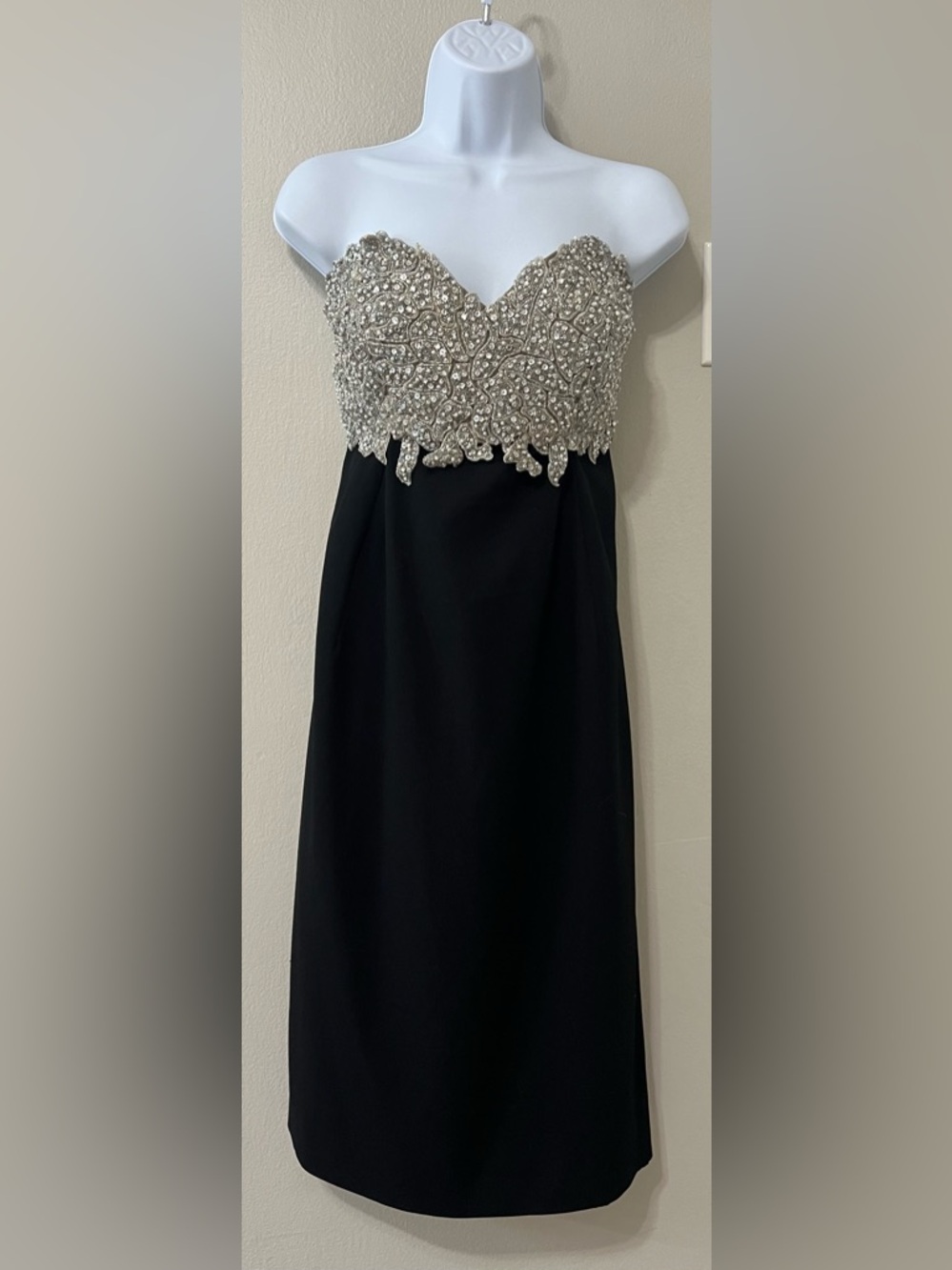 Vintage 80s Black Strapless Beaded Cocktail Dress Heavy Sequin Pearl Glam S/M